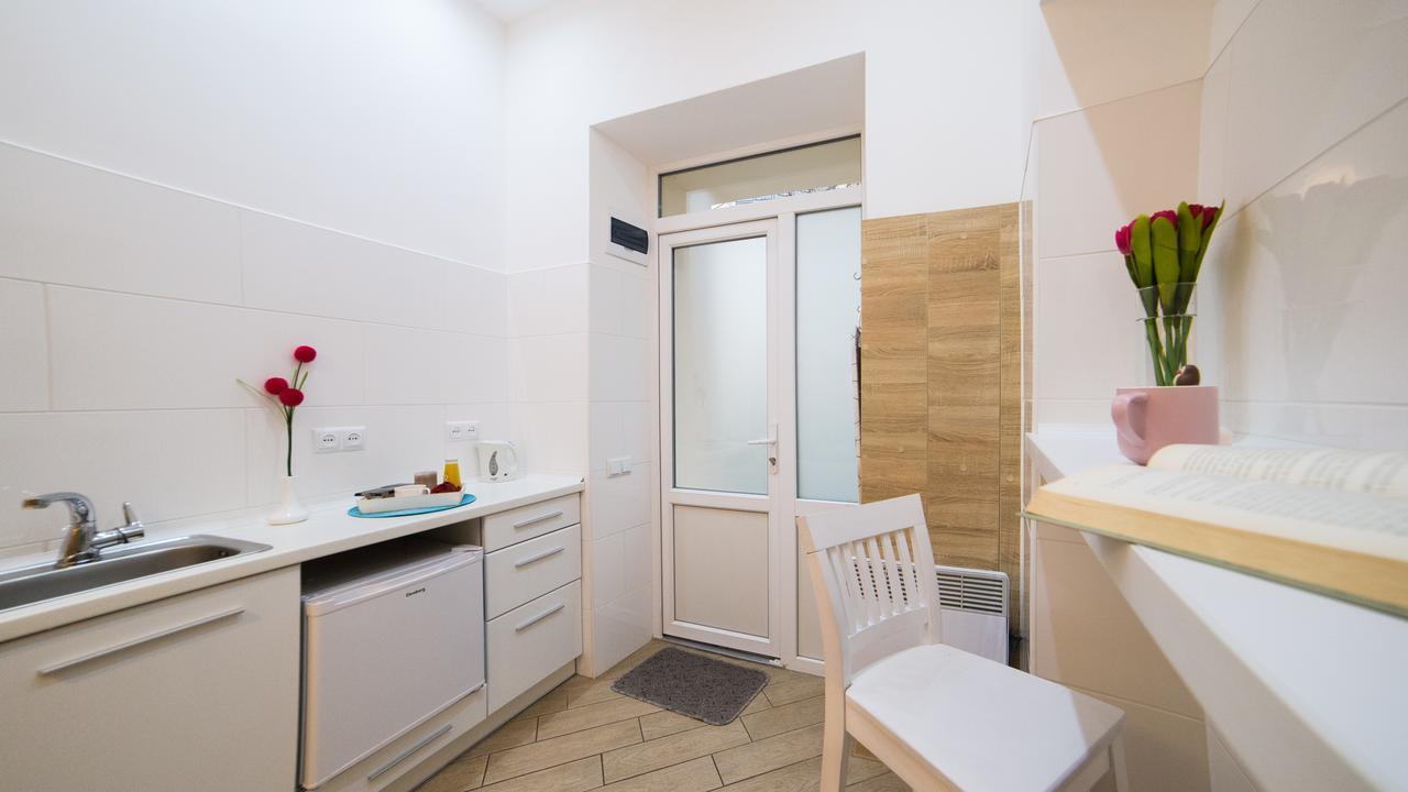 Smart Apartment On Filatova Lviv Dış mekan fotoğraf