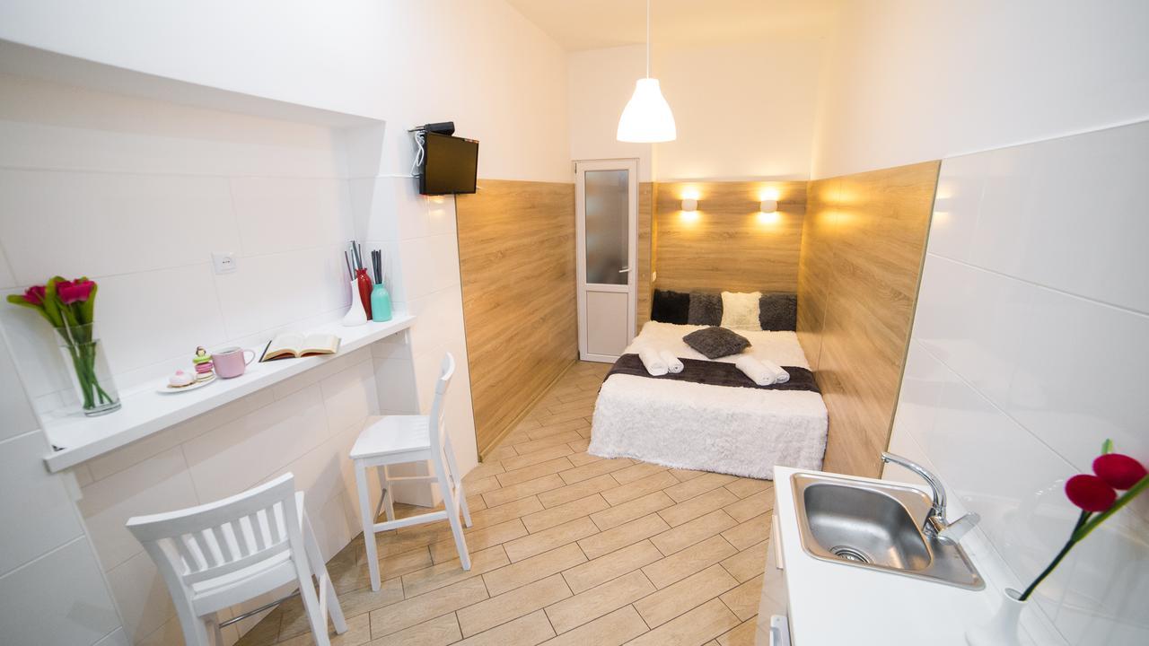 Smart Apartment On Filatova Lviv Dış mekan fotoğraf