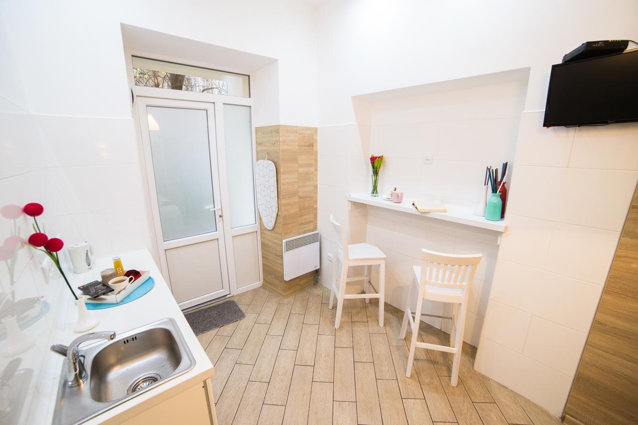 Smart Apartment On Filatova Lviv Dış mekan fotoğraf